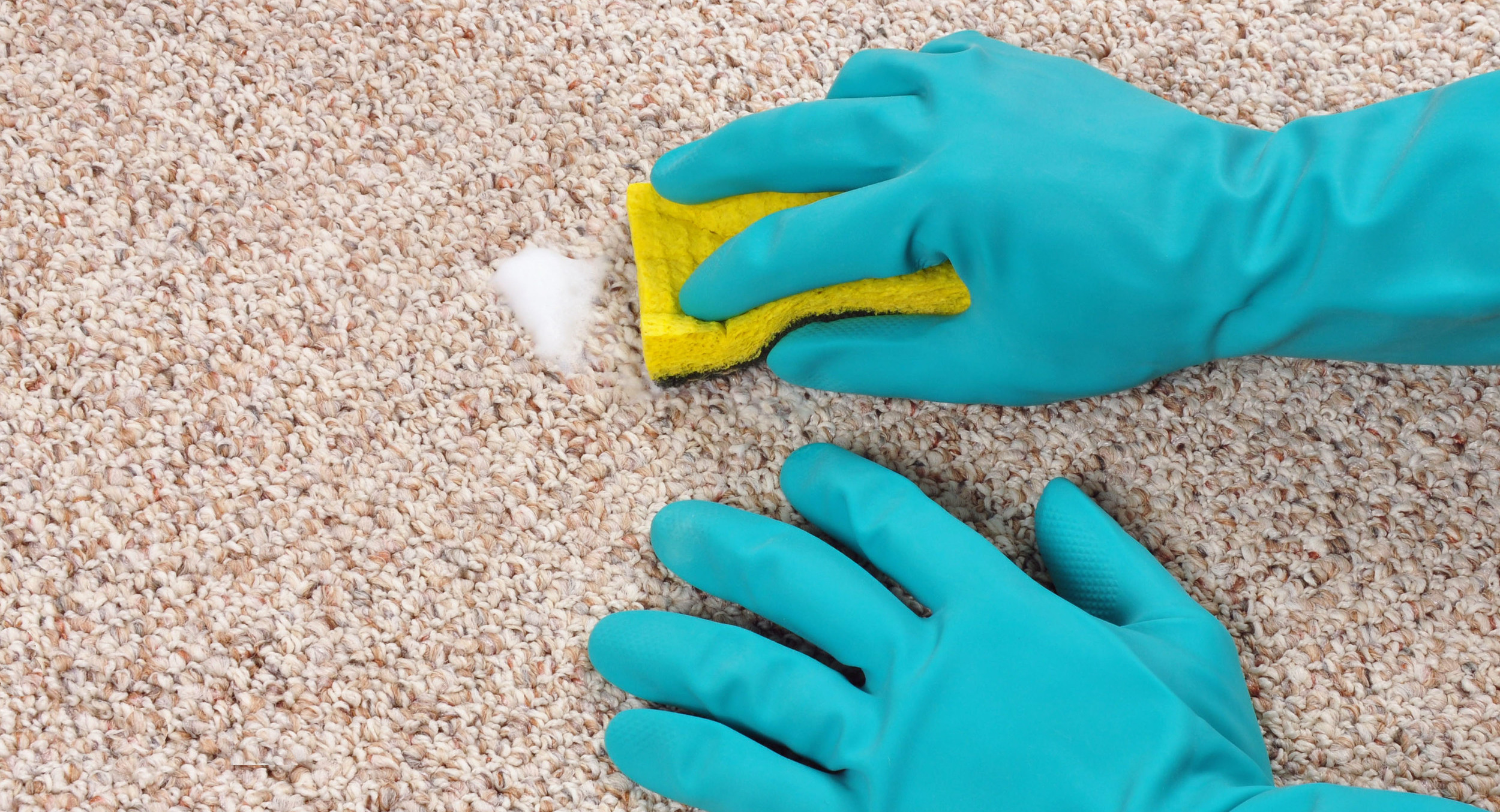 Como fazer a limpeza de tapetes